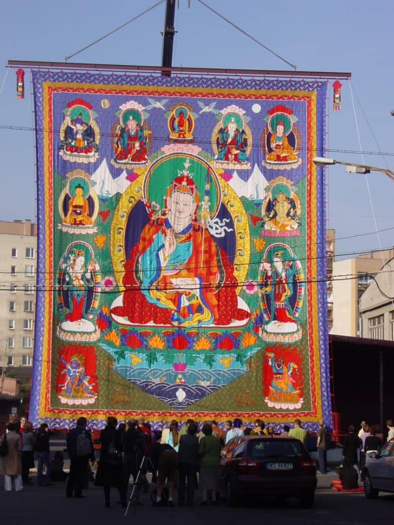 Tanka Guru Rinpocze pokazywana w ramach obchodów 30-lecia buddyzmu Diamentowej Drogi w Polsce. (Warszawa, 2006 r.)
